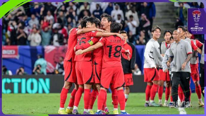 亚洲杯焦点战，日本与韩国的对决