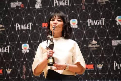 香港晚六会彩开奖结果20xx年，期待与惊喜的交融香港晚六会彩开奖结果本港台开奖现场直播
