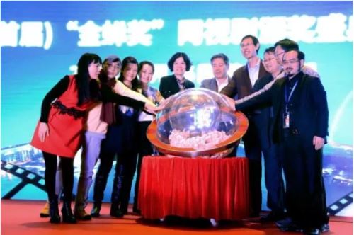 澳门今晚开特马免费资料—探索澳门的博彩文化澳门今晚开特马+开奖结果大丰收