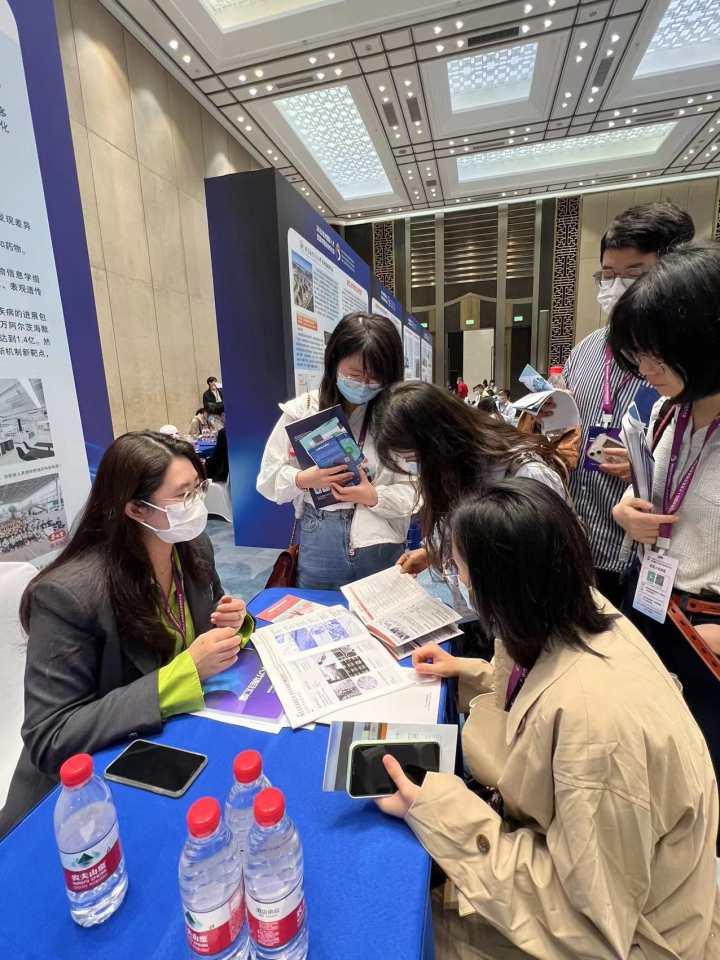 杭州市人才市场档案服务中心，人才档案的守护者与发展先锋杭州市人才市场档案服务中心地址